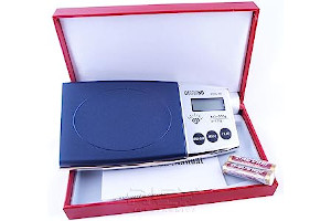 71LIT4nw8nL._AC_UL320_